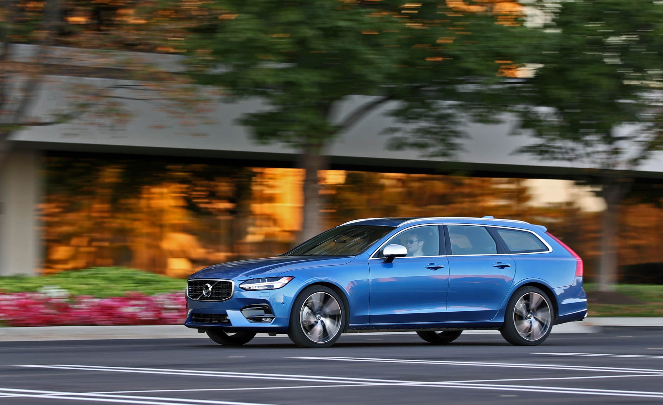 2021 Volvo V60 T6 Recharge  PH Review  PistonHeads UK